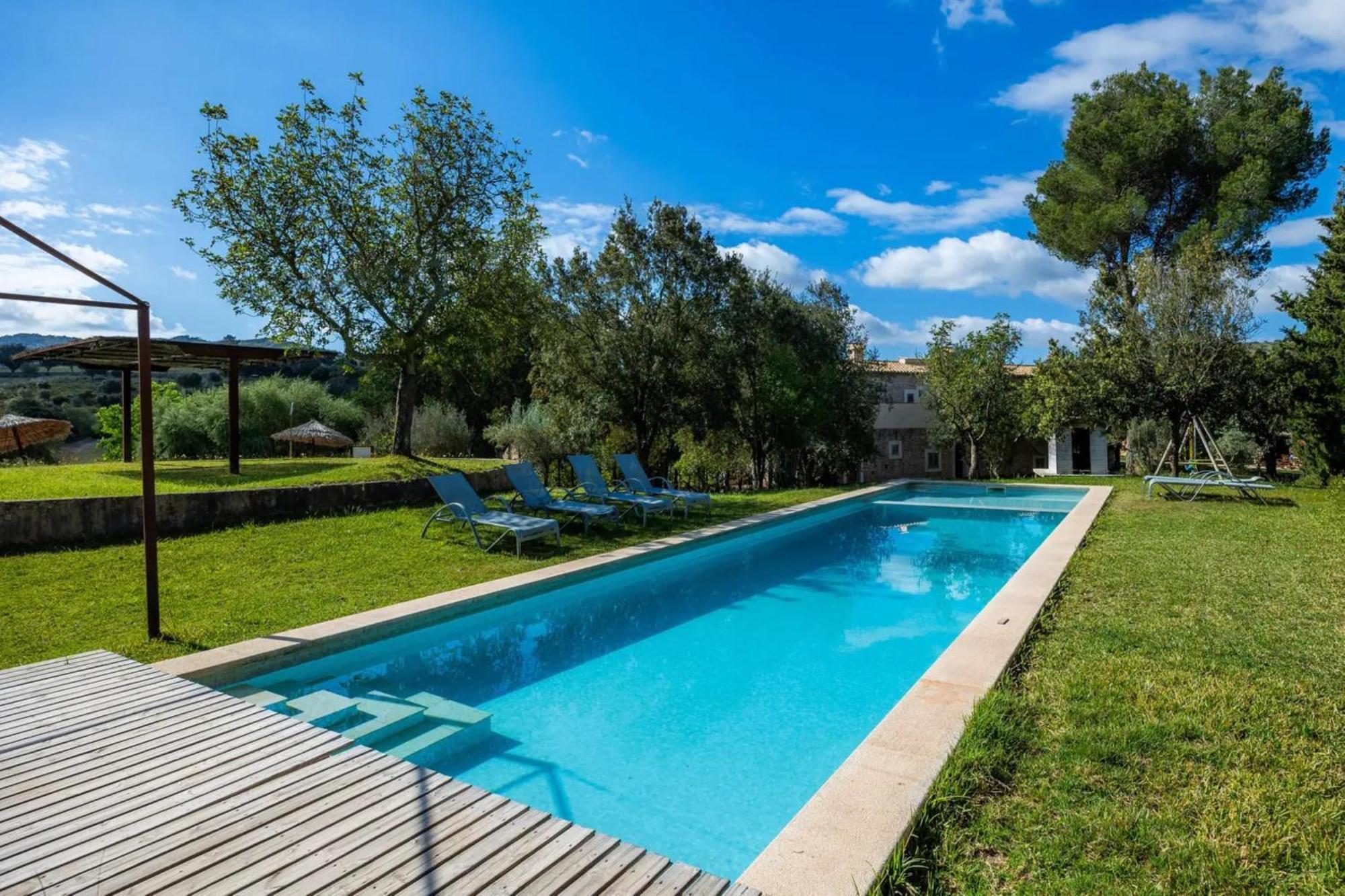Vakantieboerderij S'hort De Sa Bagura *