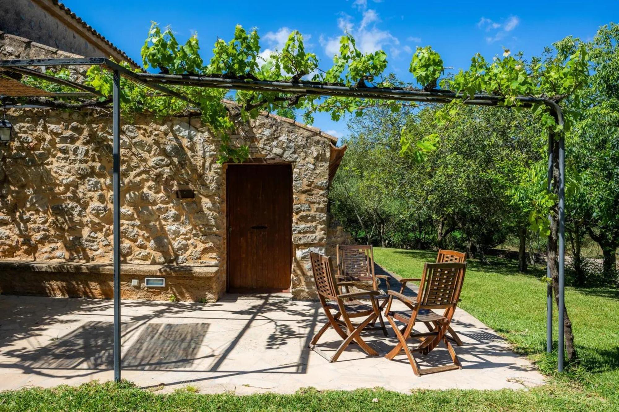 Vakantieboerderij S'hort De Sa Bagura *